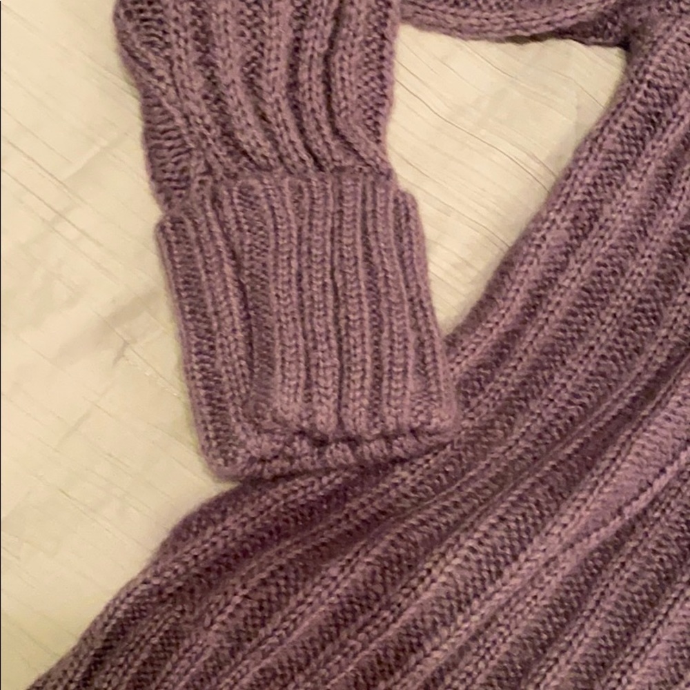 Sweater - Picture 3 of 3